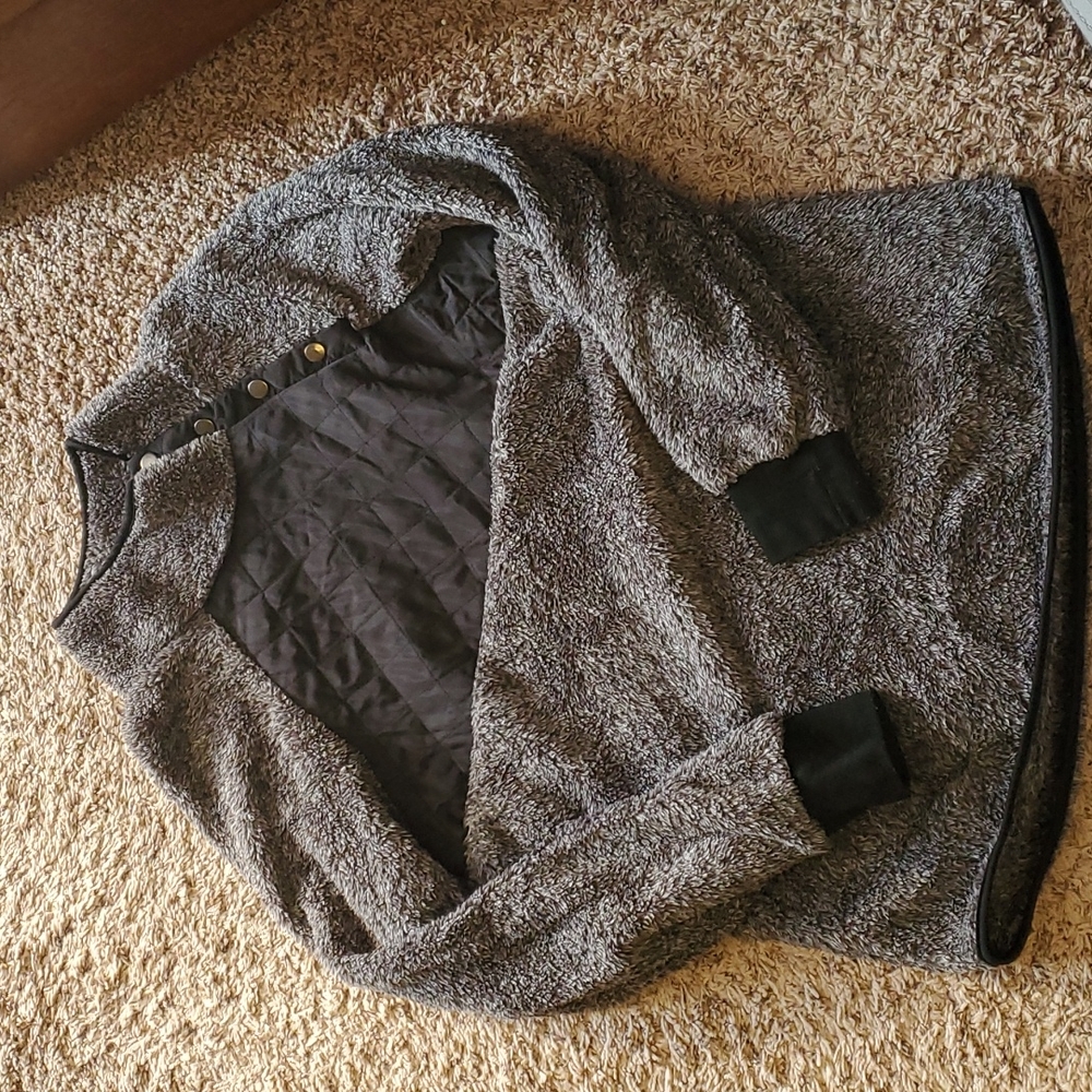 Gray & black top